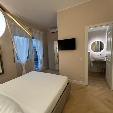 Glhouse Mazzini
